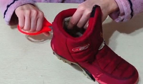 废旧棉鞋不要丢,简单剪一刀变废为“宝”,放在家里特别“值钱”