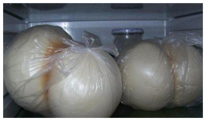 保存馒头，不要直接放冰箱，教你正确保存方法，放半个月也不干硬