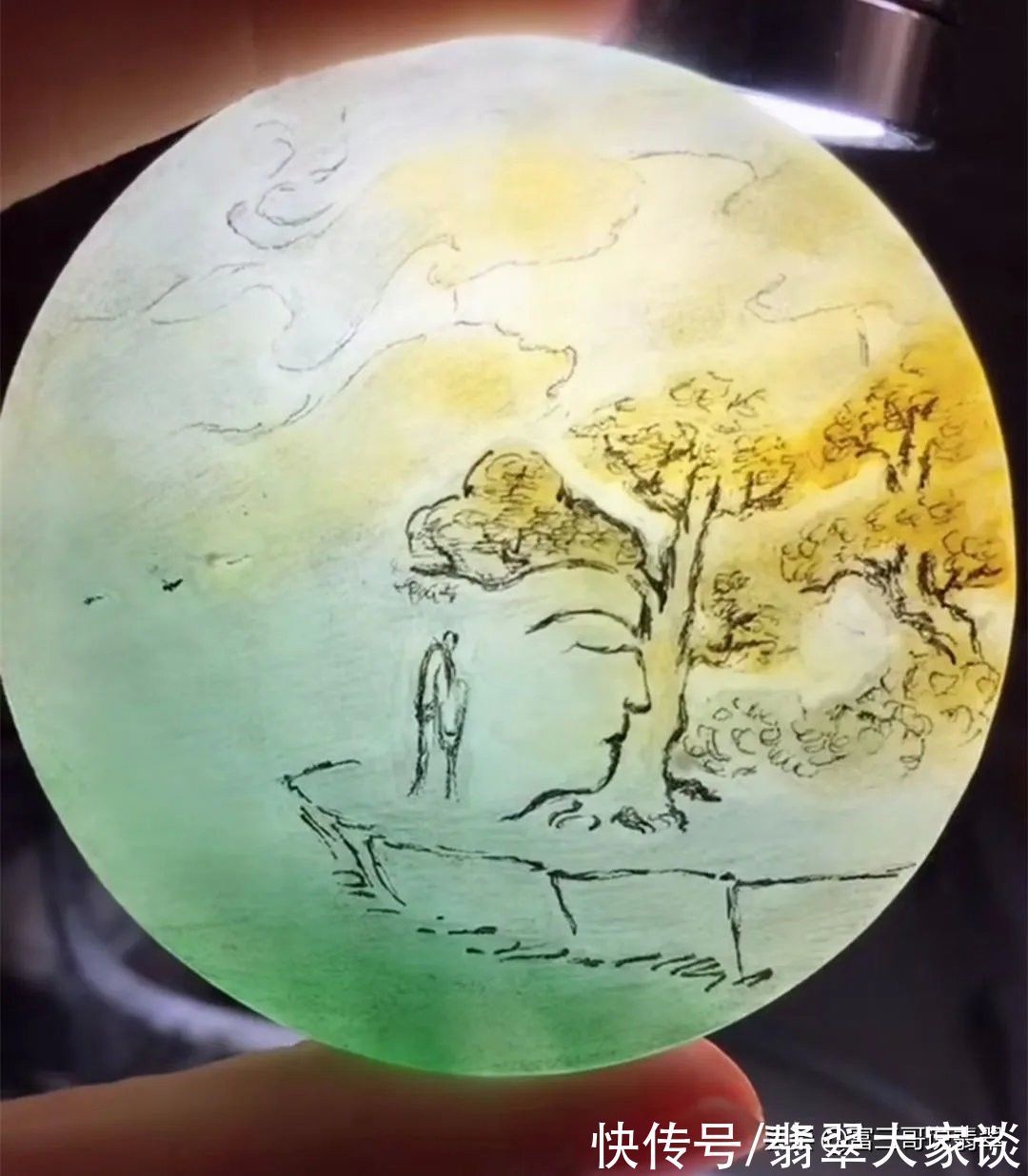 莲花@玉赏三色翡翠镯芯雕刻禅意圆牌,起货效果让人一见倾心