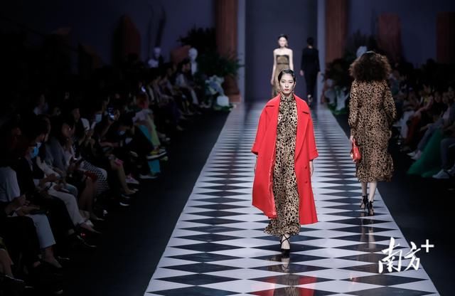 2021秋冬深圳时装周圆满收官