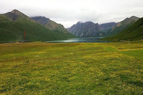 神山年保玉则