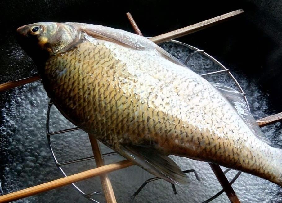 不鲜|清蒸鱼好吃有诀窍,大部分人都没注意,难怪鱼肉不鲜不嫩还腥味重