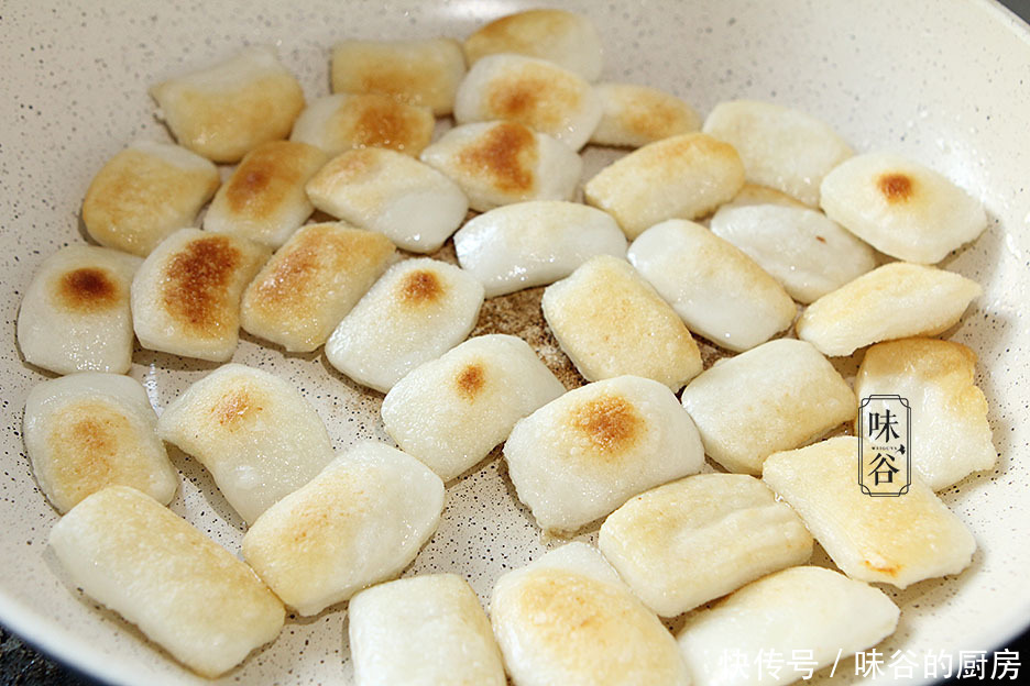 大寒时节,最馋这美味,不蒸不烤,香甜软糯又暖身,寓意步步高升