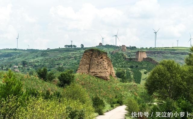 王进明诗歌选:七绝五律敲平仄,一纸一笔总