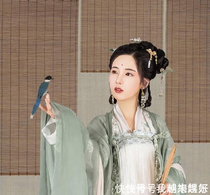 袖口@汉服文化内涵:宽大袖口代表天道圆融,衣服择色主要为正己德行