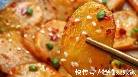 土豆|不到20块，做出4道家常菜，有荤有素还有汤！照着吃太划算