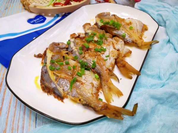 鲳鱼|香煎小银鲳