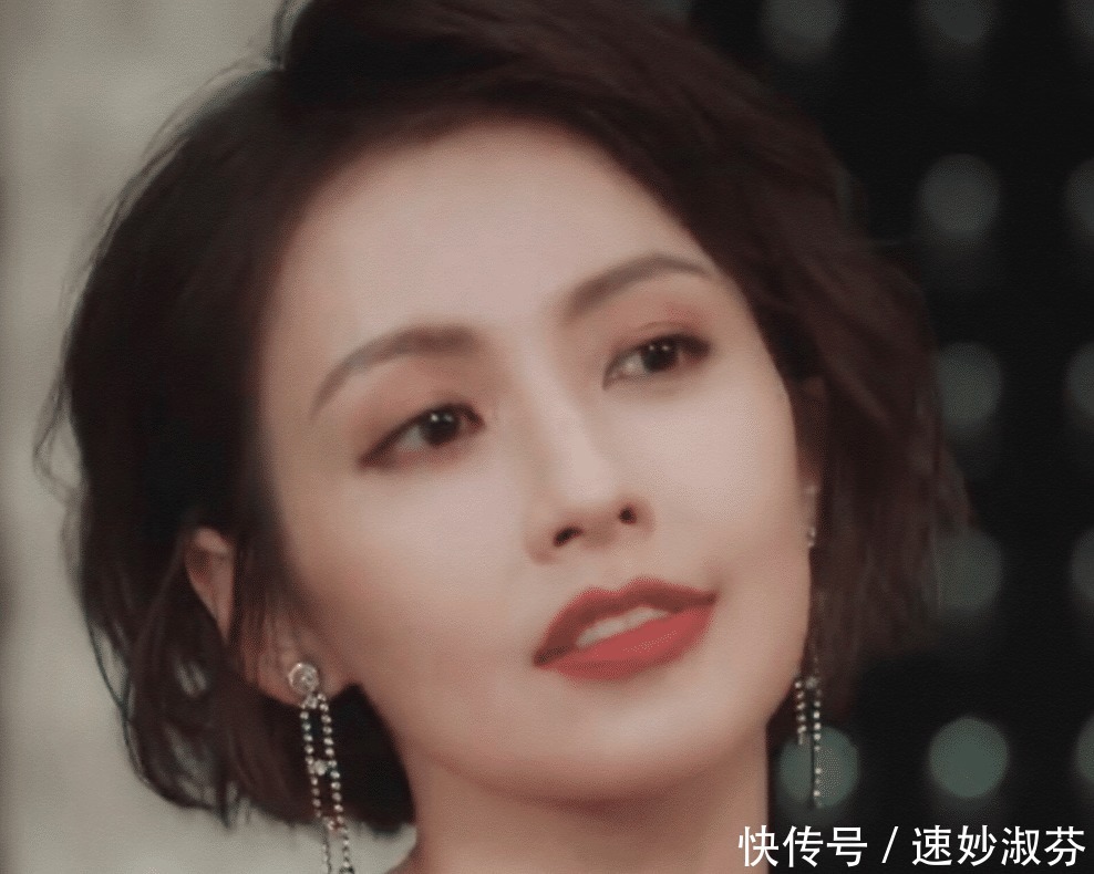 仪态|普通女生有这4个特征,就是别人眼里的“第一眼美女”