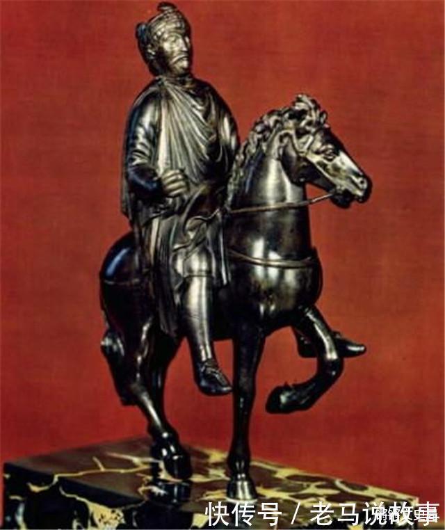 扑克牌上的男人欧洲之父查理曼,国家被瓜分变成3个发达国家