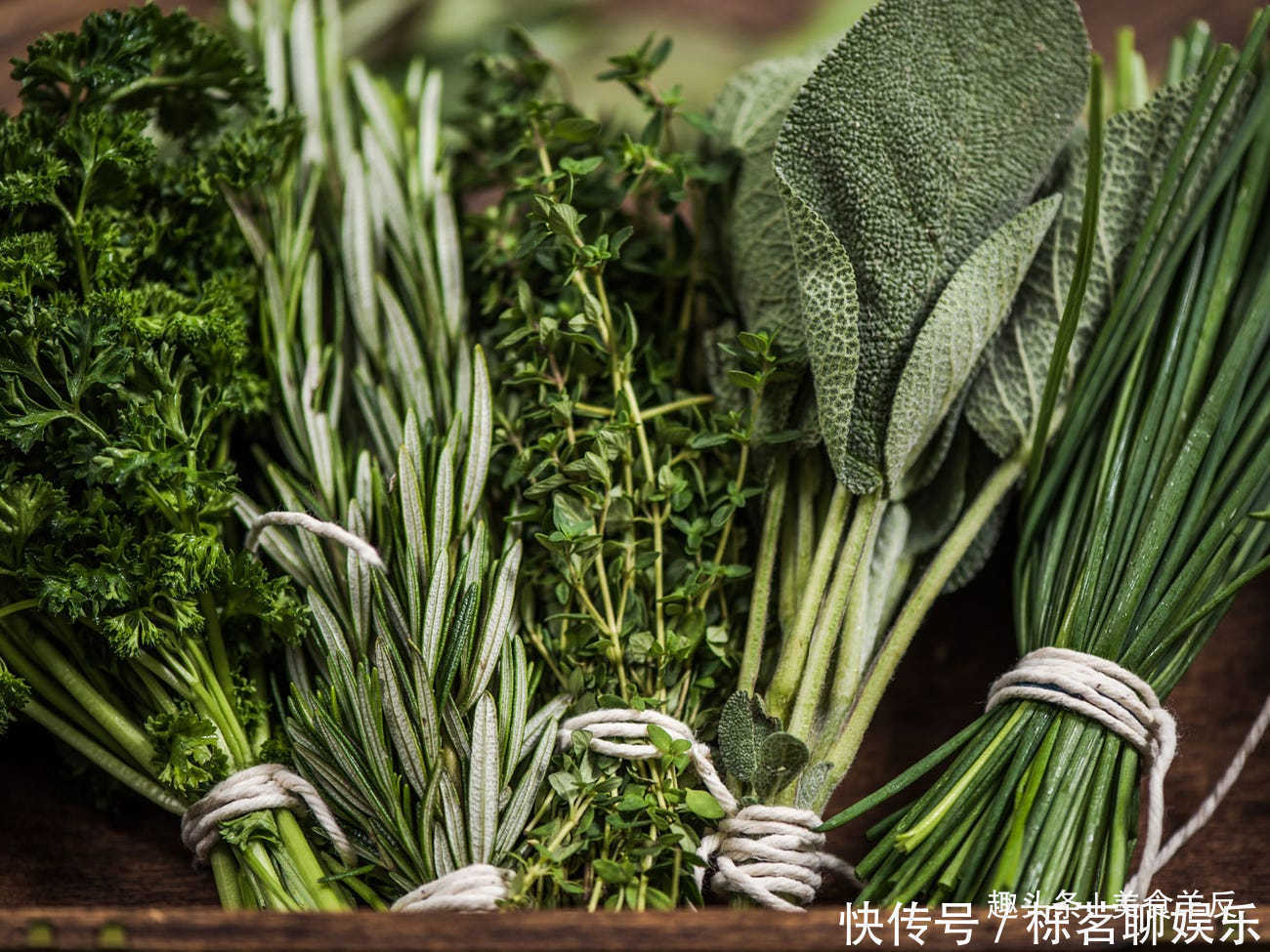 牛奶和鸡蛋不要放在冰箱门里18种错误储存食品和食材的方法