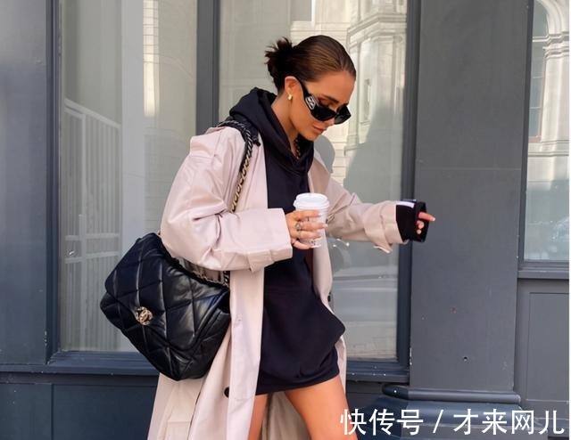 丝巾 最近流行一种风格,叫“心机女孩的不心机穿搭”,照搬着用就很美!