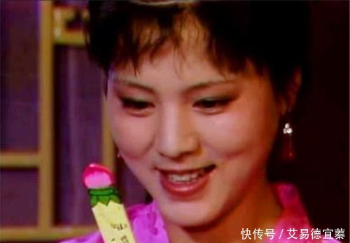 四大|她是宝玉四大丫环之一,却莫名其妙失踪了,其实曹雪芹早有交代