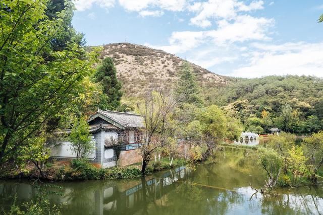 玉龙十三峰|丽江这个景区人少景色美，不收门票成为了丽江绝景