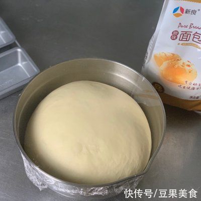 告诉你3个诀窍,在家也能做出豆沙面包卷卷