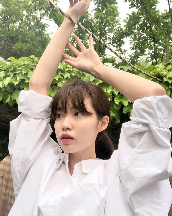 氛围|韩国小姐姐俏皮又可爱的复古少女 胶片氛围愈发显得个性灵动