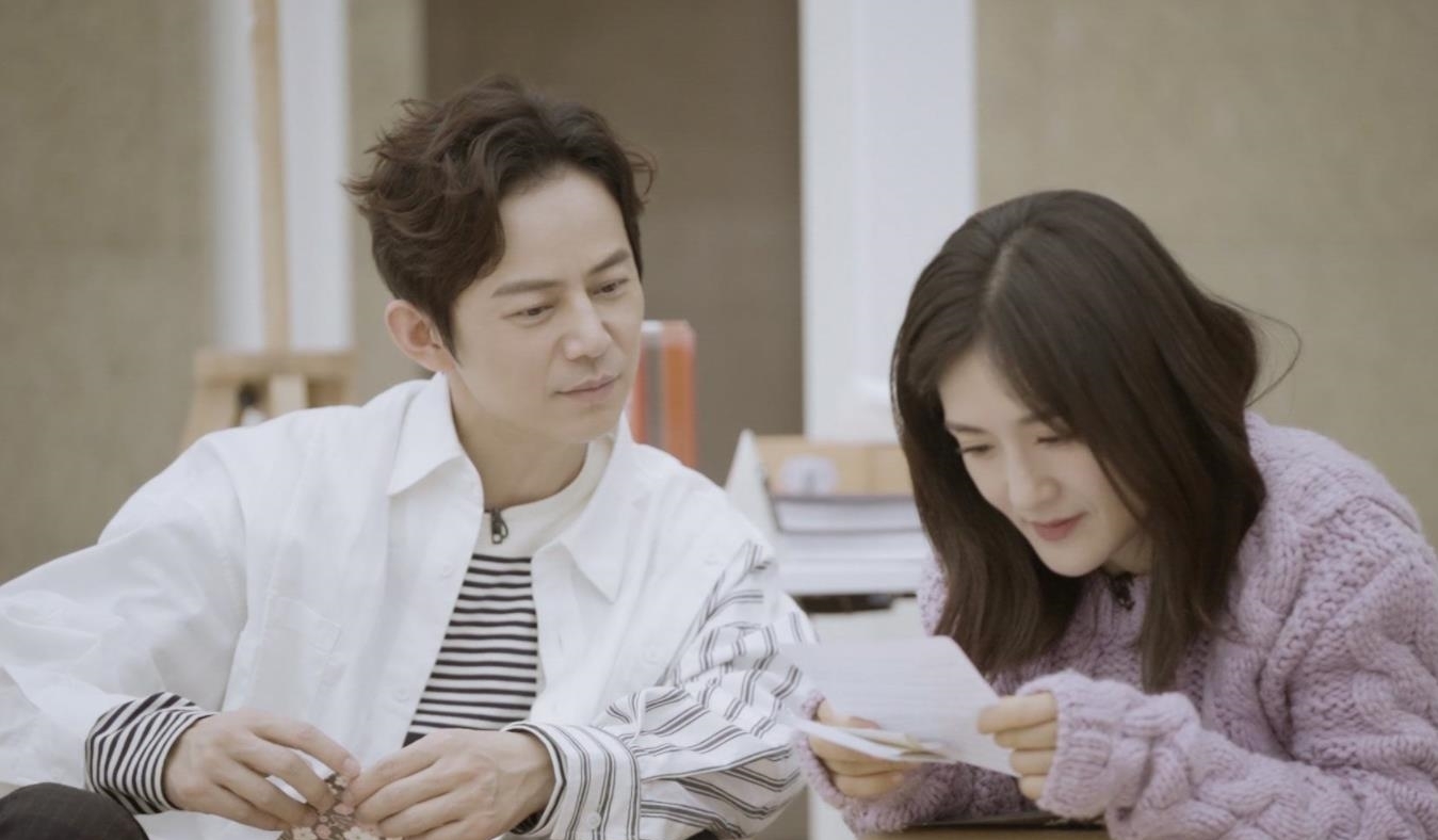 谢娜的工作，被“不是人”的主持人取代了？