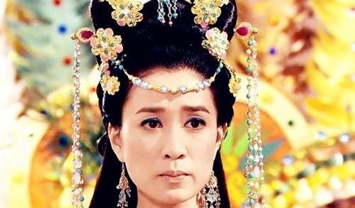 风水宝地$盗墓贼发现一公主墓,挖了一个月才挖开,看眼墓中赶紧逃!