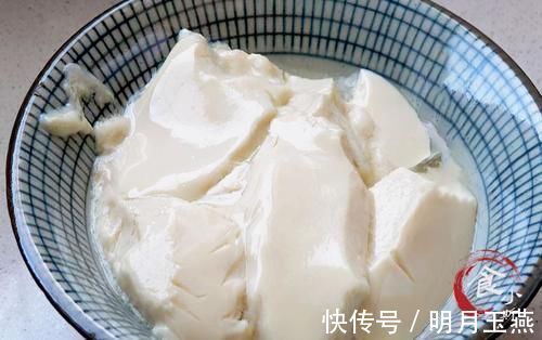 自制豆腐脑，几乎无失败，冬季早上喝一碗热乎乎的豆腐脑，太舒服