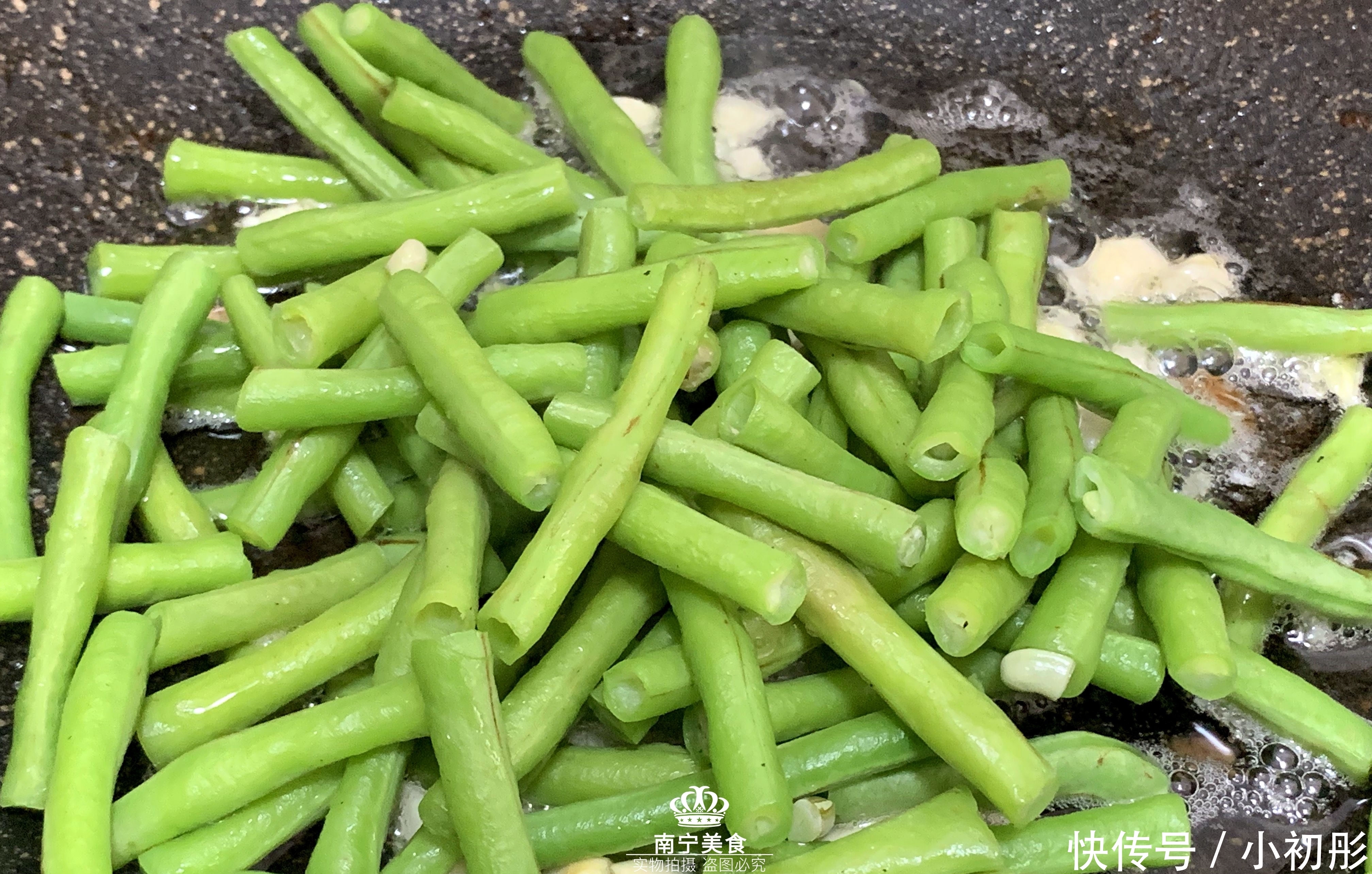 这菜被誉为“蔬菜中的肉类”,营养高口感好,3块钱炒出一大盘