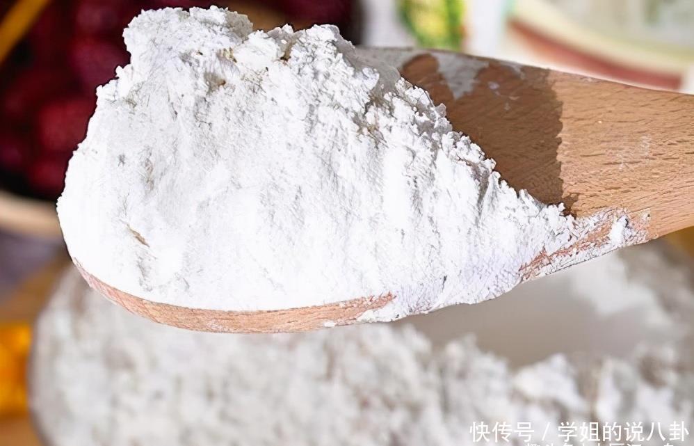 标准|面粉不是越白越好!超市员工:先看袋子标准号,就能买到好面粉