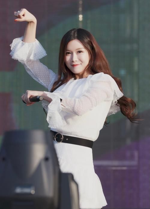 火箭少女|被《创造101》淘汰的她,如今成人生赢家,连火箭少女都望尘莫及