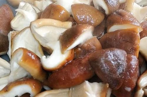 乳腺增生的“天敌”，女人常吃，调节雌激素，增生或许慢慢消失