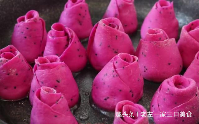 面粉里加一个火龙果,这个做法还是第一次见,颜值高,味道好