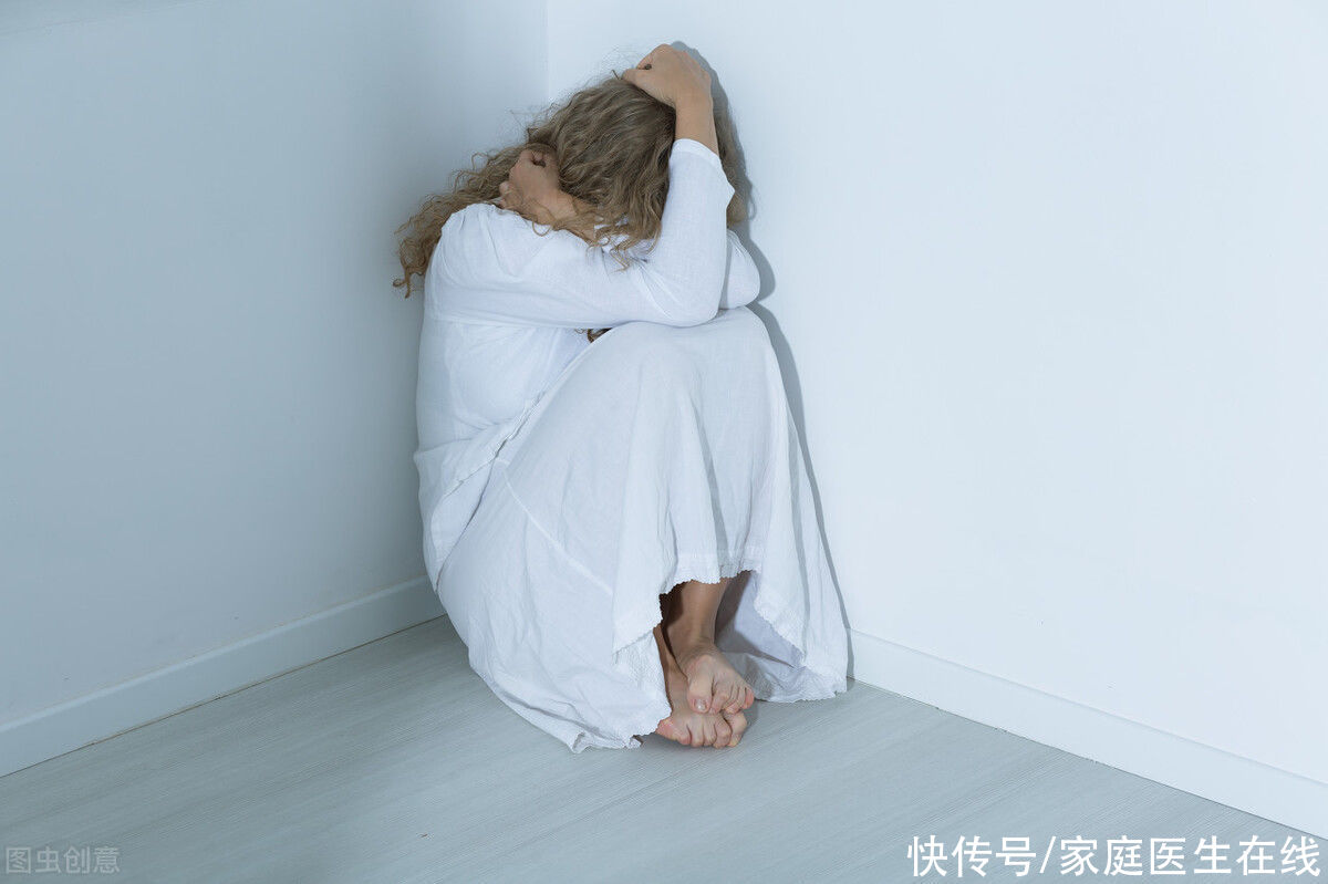 疲惫|只有不坚强的人才会得抑郁症？关于它的3个误区要注意了，轻度抑郁的人经常把这些话“挂嘴边”，你有吗？
