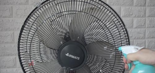 不管电风扇多脏,教你不用拆下清洗,几分钟变得干净无灰尘,实用