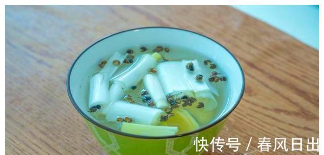 上劲儿|早餐就馋这馄饨,调馅和面调汤底,做法详细讲解,皮薄馅大超好吃