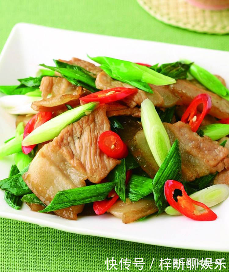 补补|家常菜给孩子补补钙,健康又聪明还能长个土豆炖牛肉,菠菜炒鸡蛋