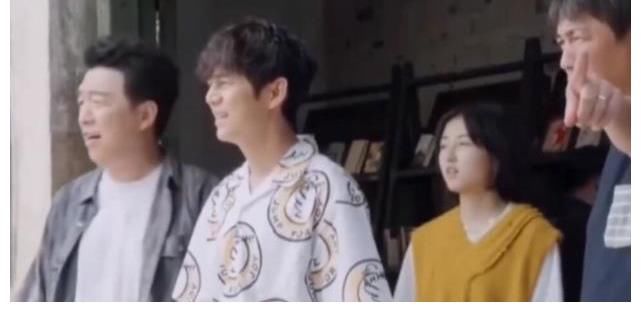 張藝興|搞事情？《向往》小朋友與吳亦凡撞名，張藝興反應(yīng)淡定，還問：你喜歡讀書嗎