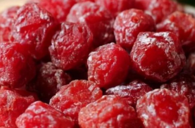 过大年迎新春,3种吉祥果摆放在卧室,寓意天天幸福快乐