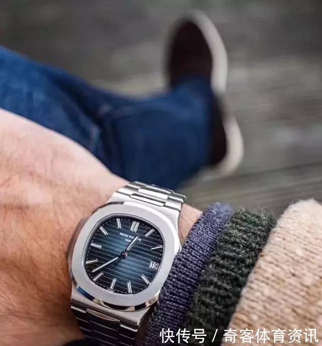 蓝盘@百达翡丽蓝盘鹦鹉螺又成新宠,夜光效果极佳,更像夏季夜晚的星星!