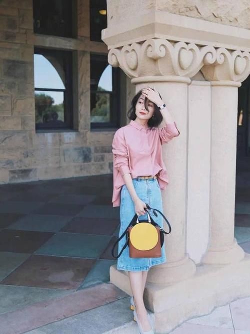 半身裙 建议四五十岁的女人,入秋后多穿这条“裙子”,优雅减龄显气质