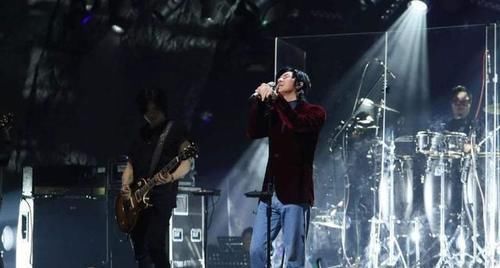 始终|gai、霍尊和陈粒不差,为何感觉在《我是唱作人2》始终输了郑钧一筹