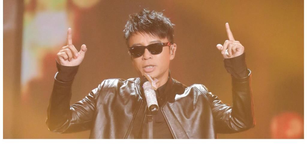 两首歌|李克勤的金曲那么多，但哪一首才是他的代表作？