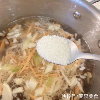 学会这道三丝羹，想低调都不行