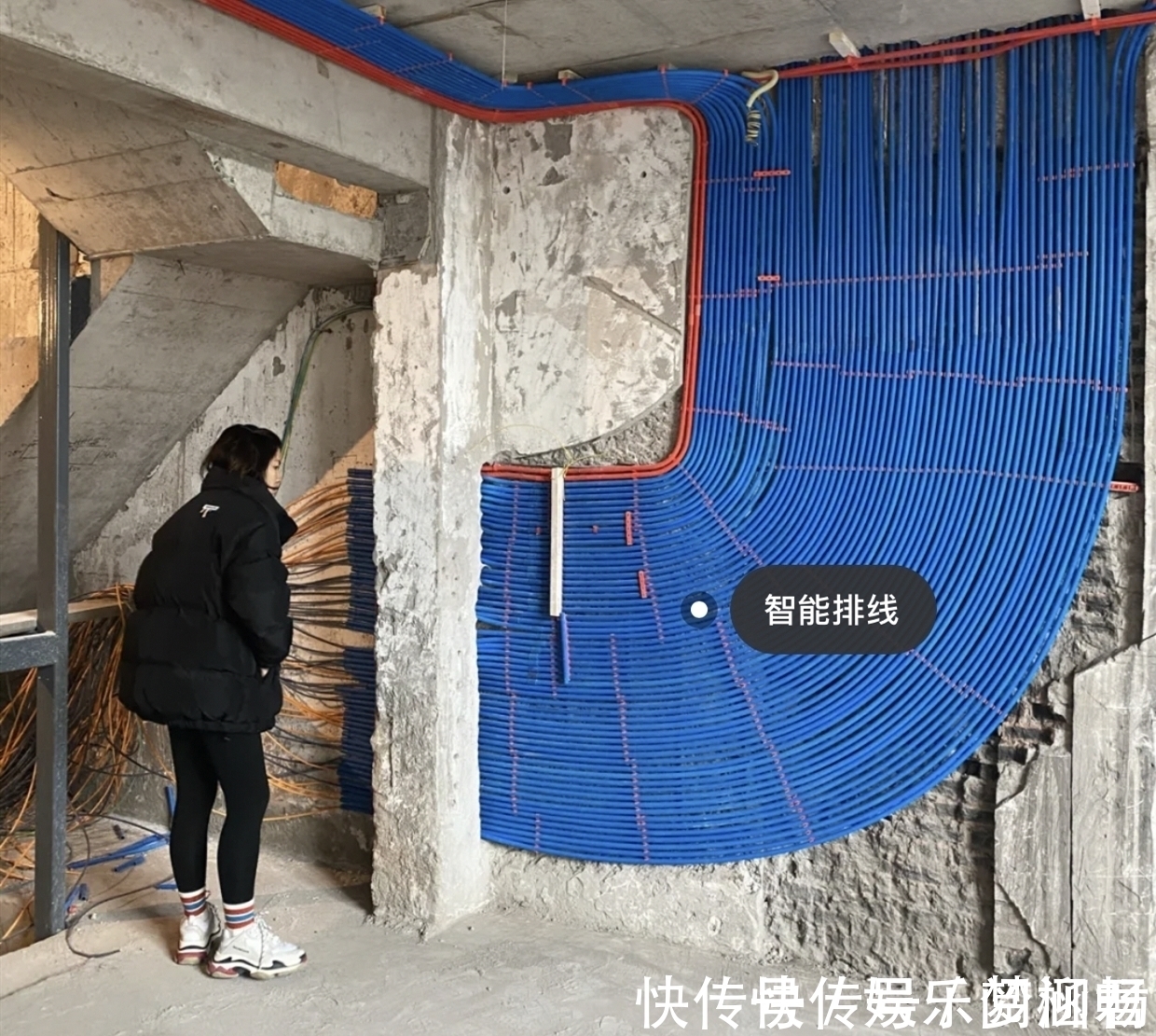 插座|以前不懂,开关插座“做一排”!其实早该这样做,好看实用又高级