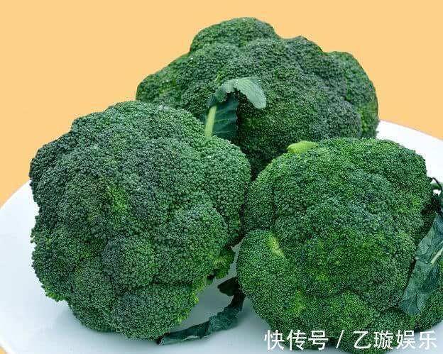 西洋菜|人到中年想长寿，不妨多吃以下4种食物，补血养颜、好处多多！