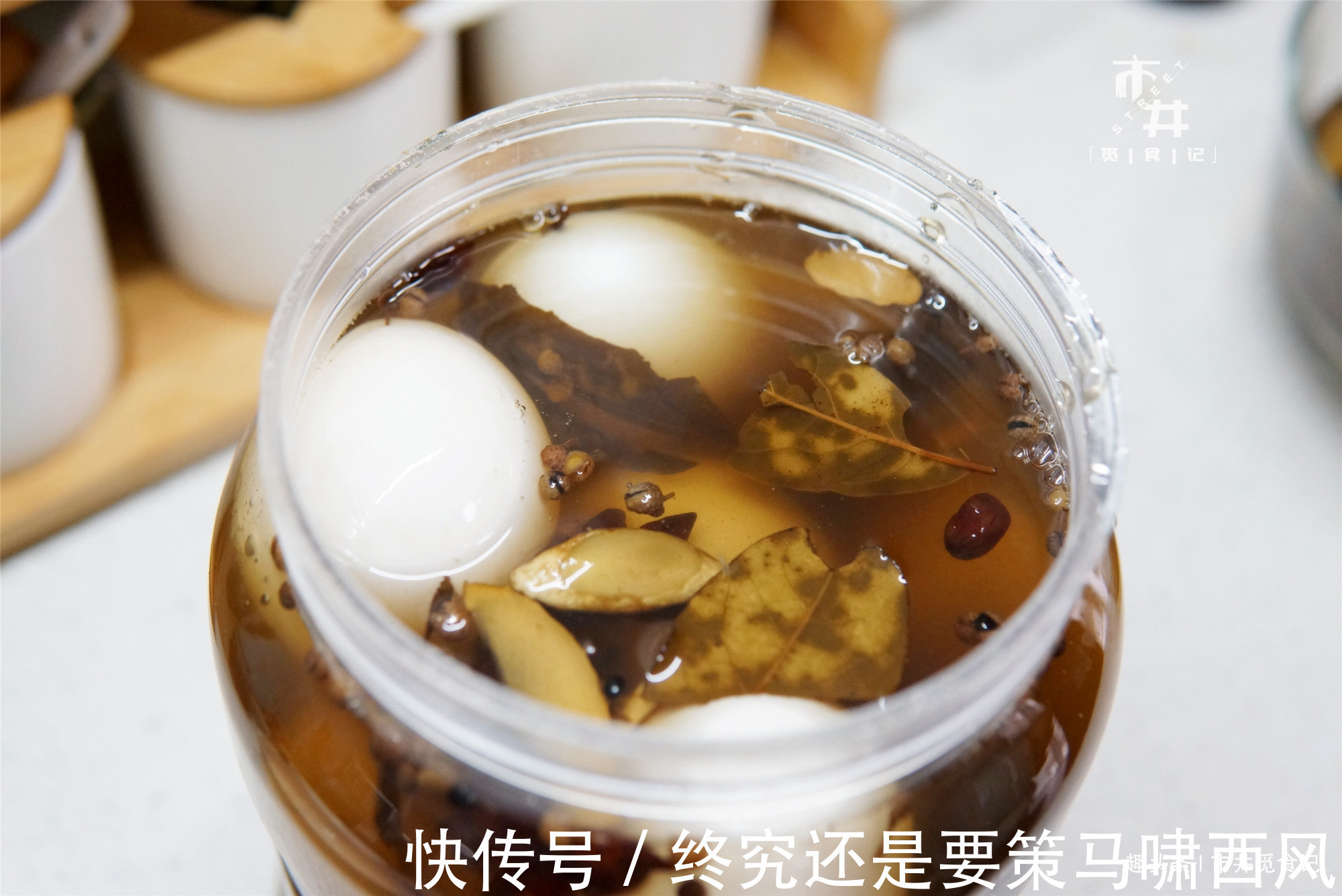 腌咸鸭蛋,奶奶用了几十年的办法,个个流油起沙,干干净净不用泥