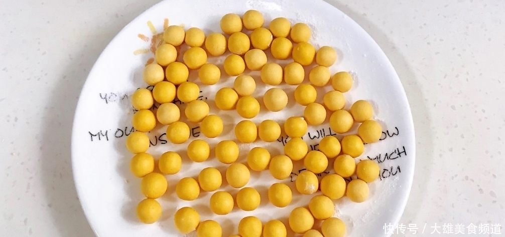 50岁小姨皮肤像25,用南瓜搭配1种食材当早餐,面膜钱都省了