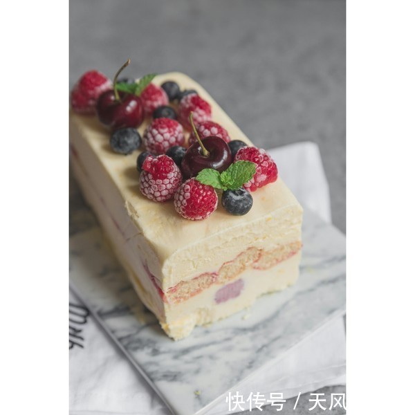 吃货|无需烤箱,1分钟学会超简单的冰淇淋蛋糕,吃货夏天必备