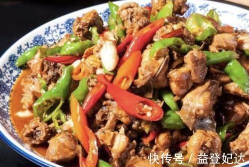 年夜饭桌上必不可少的五道菜，都是妈妈的拿手好菜，你家乡有吗？