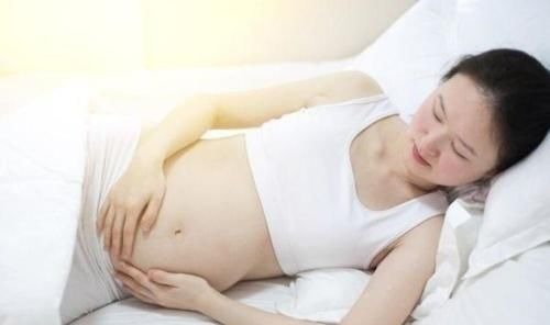 妊娠纹|孕妇怀孕时,肚脐的“凹和凸”是有分别的,你知道其中的奥秘吗?