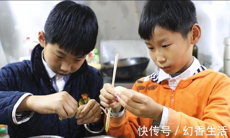 怎么煮鹌鹑蛋?大厨教你制作关键,时间很重要,好吃营养又入味