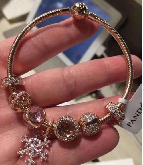 项链 奔四奔五的女人,千万别戴这4种饰品,寒酸又俗气,太没品味了