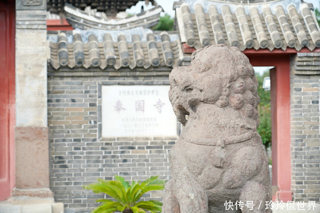 它是中国第一佛殿，地位显赫曾为皇家寺院，就藏在辽宁小县城内