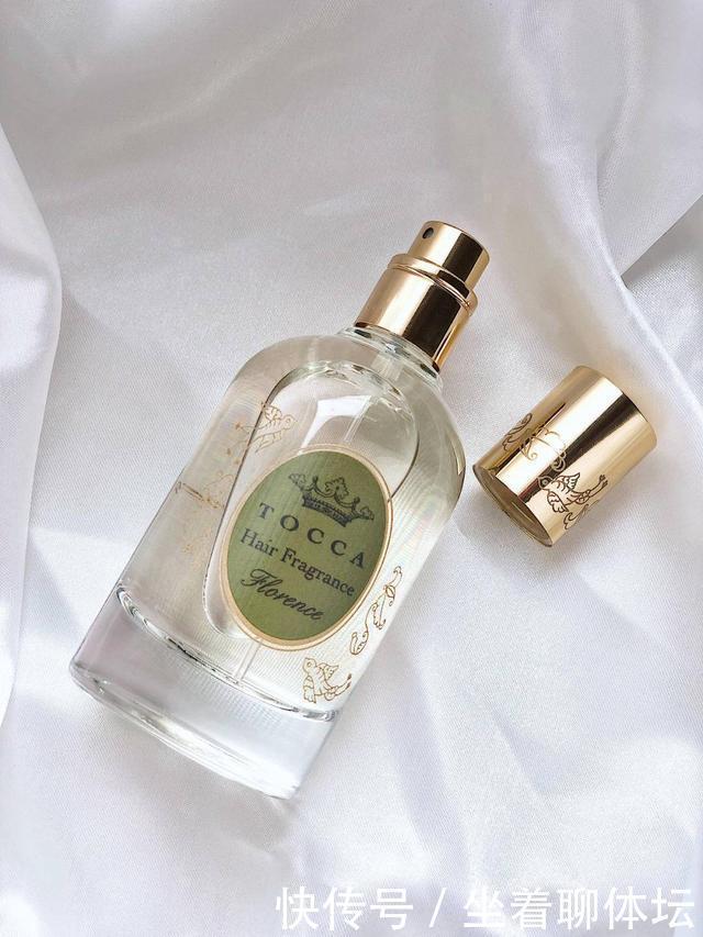 喷雾|年末聚会大家都披头散发就没意思了!这几款秋冬长发的发型才够美