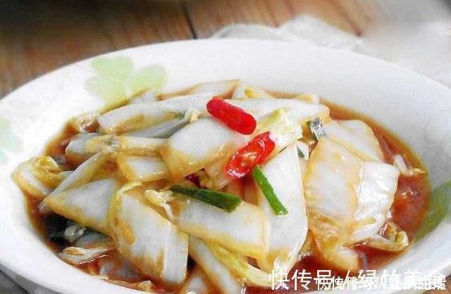 好吃|做醋溜白菜,“3种调料”别放错,并牢记正确顺序,白菜清脆好吃